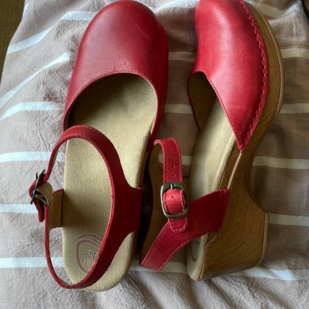 Red dansko clogs